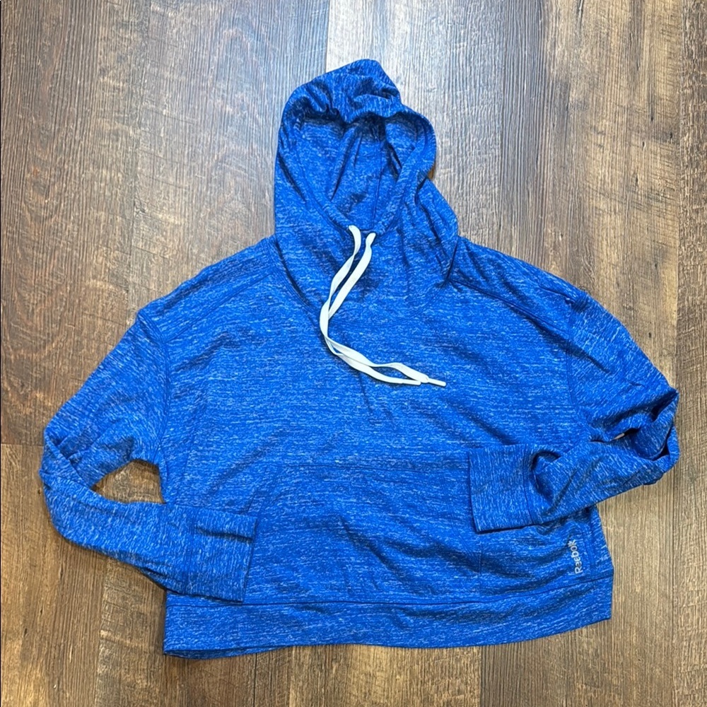 Reebok Crop Blue Hoodie Women's‎ Large Thin and Light Weight